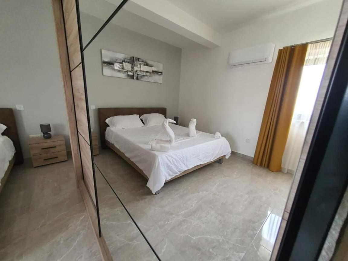 Pretty 2 Bedroom Apartment With Shared Pool St. Paul's Bay Exterior photo