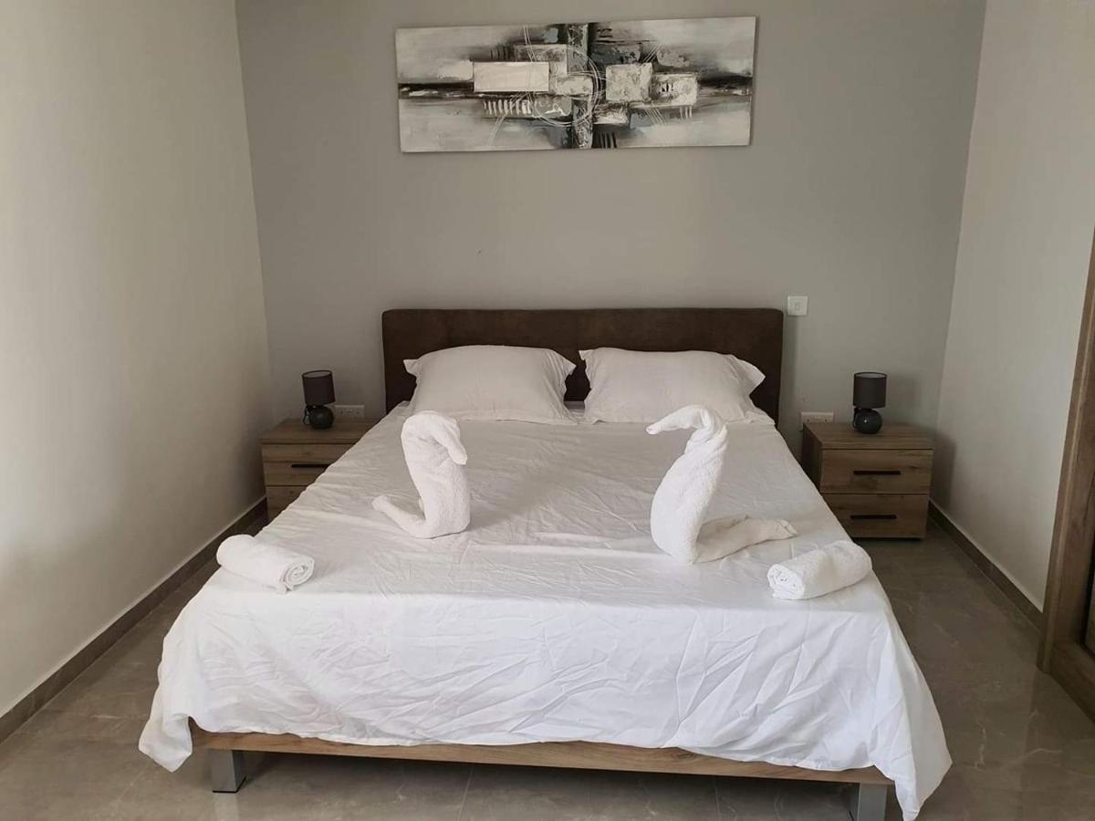 Pretty 2 Bedroom Apartment With Shared Pool St. Paul's Bay Exterior photo